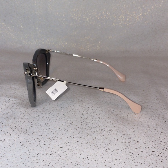 New Miu Miu Grey MU 10NS USY4K0 Cat Eye Textured Frame Gradient Lens Sunglasses - Picture 10 of 16